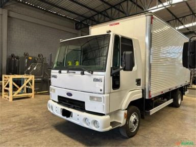 Imagem Caminhão Ford - Modelo: Cargo 816S - Ano 2013 Imagem Caminhão Ford - Modelo: Cargo 816S - Ano 2013