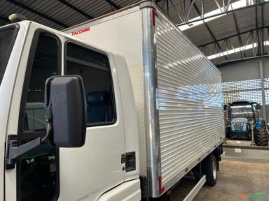 Imagem Caminhão Ford - Modelo: Cargo 816S - Ano 2013 Imagem Caminhão Ford - Modelo: Cargo 816S - Ano 2013