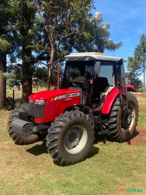 Trator Massey Ferguson 4290 Turbo (4x4) 90cv - Ano 2016 (Faturado 2017) Imagem Trator Massey Ferguson 4290 Turbo (4x4) 90cv - Ano 2016 (Faturado 2017)