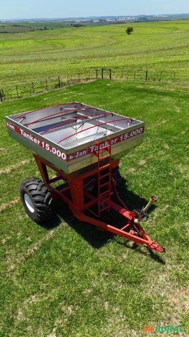 Bazuka Carreta Graneleira Jan - Marca: JAN - Modelo: Tanker 15.000 - Ano 2022 Imagem Bazuka Carreta Graneleira Jan - Marca: JAN - Modelo: Tanker 15.000 - Ano 2022