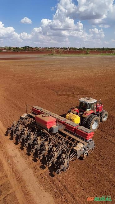Plantadeira Massey Ferguson - Modelo: MF 717 HF Á vácuo - Ano 2019 Imagem Plantadeira Massey Ferguson - Modelo: MF 717 HF Á vácuo - Ano 2019