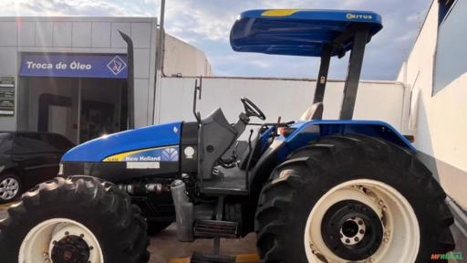 Trator New Holland TL85E (4x4) 85cv - Ano 2011 Imagem Trator New Holland TL85E (4x4) 85cv - Ano 2011