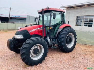 Trator Case Farmall 95 (4x4) 95cv - Ano 2015 Imagem Trator Case Farmall 95 (4x4) 95cv - Ano 2015