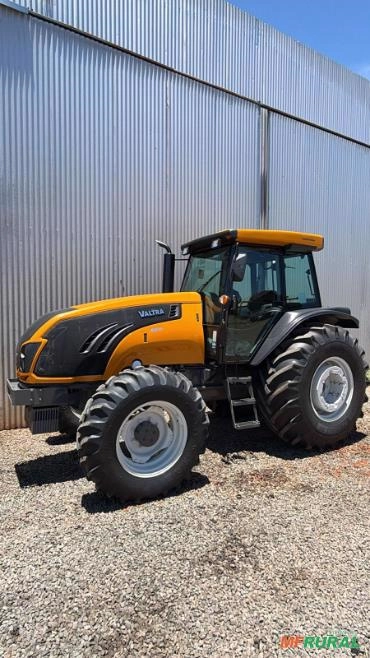 Trator Valtra BM115 (4x4) 115cv - Ano 2024/25 Imagem Trator Valtra BM115 (4x4) 115cv - Ano 2024/25
