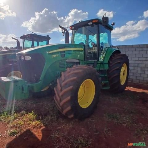 Trator John Deere 7230J (4x4) 230cv - Ano 2023 Imagem Trator John Deere 7230J (4x4) 230cv - Ano 2023