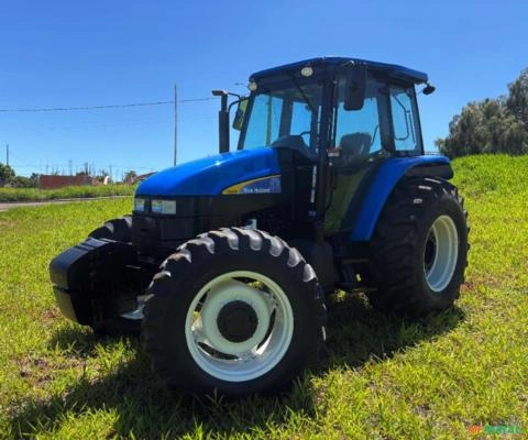 Vende-se New Holland TS6040 (4x4) 132cv - Ano 2013 Imagem Vende-se New Holland TS6040 (4x4) 132cv - Ano 2013