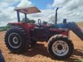 Trator Massey Ferguson 275 (4x4) 75cv - Ano 1994 Imagem Trator Massey Ferguson 275 (4x4) 75cv - Ano 1994