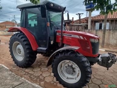 Trator Massey Ferguson 4275 (4x4) 75cv - Ano 2015/16 Imagem Trator Massey Ferguson 4275 (4x4) 75cv - Ano 2015/16