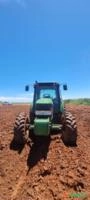 Trator John Deere 6100J (4x4) 100cv - Ano 2019 Imagem Trator John Deere 6100J (4x4) 100cv - Ano 2019