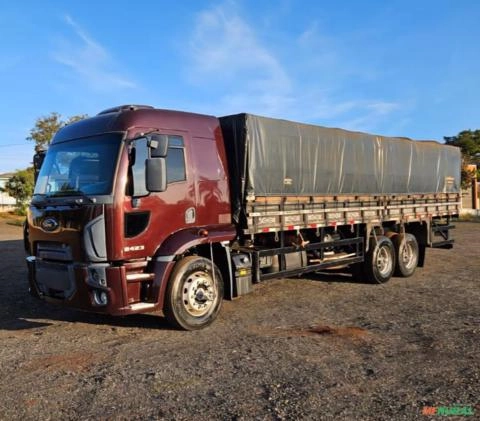 Caminhão Ford - Modelo: Cargo 2423 - Ano 2013 Imagem Caminhão Ford - Modelo: Cargo 2423 - Ano 2013