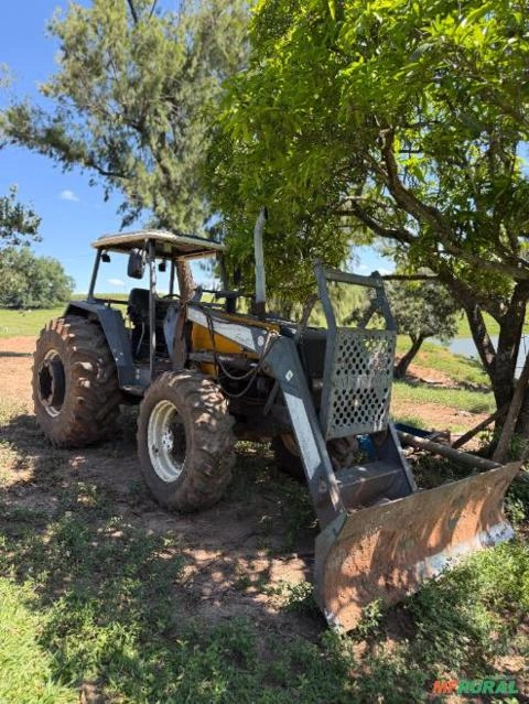 Trator Valtra BM110 (4x4) 110cv - Ano 2006 Imagem Trator Valtra BM110 (4x4) 110cv - Ano 2006