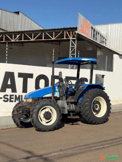 Trator New Holland TL75E (4x4) 75cv - Ano 2012 Imagem Trator New Holland TL75E (4x4) 75cv - Ano 2012