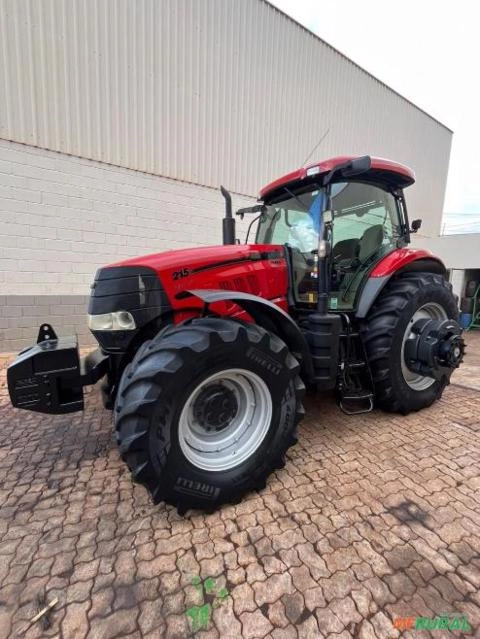 Trator Case IH Puma 215 (4x4) 215cv - Ano 2019 Imagem Trator Case IH Puma 215 (4x4) 215cv - Ano 2019
