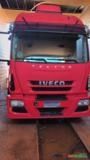 Caminhão IVECO Tector 240E28 Ano 2013 Imagem Caminhão IVECO Tector 240E28 Ano 2013