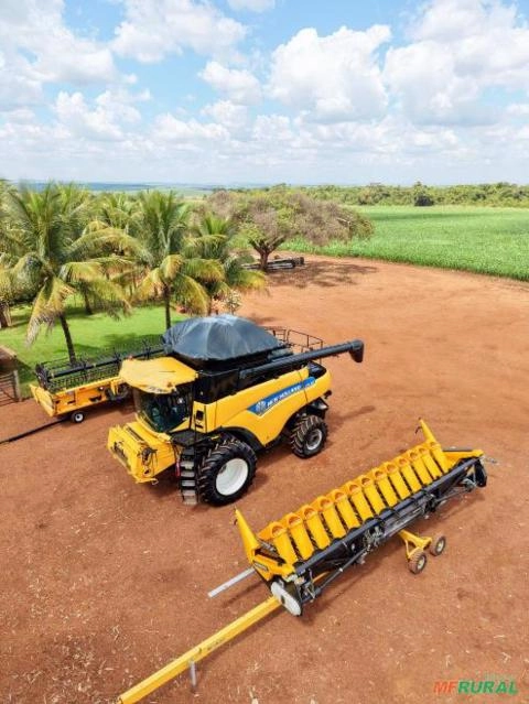 Vende-se Colheitadeira New Holland - Modelo: CR 6.80 - Ano 2022 Imagem Vende-se Colheitadeira New Holland - Modelo: CR 6.80 - Ano 2022