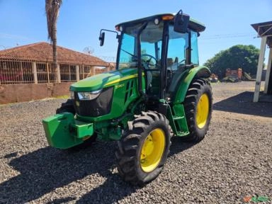 Vende-se John Deere 5080E (4x4) 80cv - Ano 2022 Imagem Vende-se John Deere 5080E (4x4) 80cv - Ano 2022