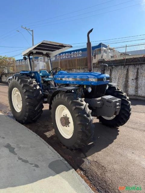 Trator New Holland 7630 S100 (4x4) 105cv - Ano 2001 Imagem Trator New Holland 7630 S100 (4x4) 105cv - Ano 2001