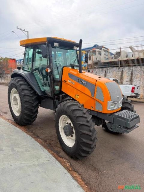 Trator Valtra BM 100 (4x4) 100cv - Ano 2015 Imagem Trator Valtra BM 100 (4x4) 100cv - Ano 2015