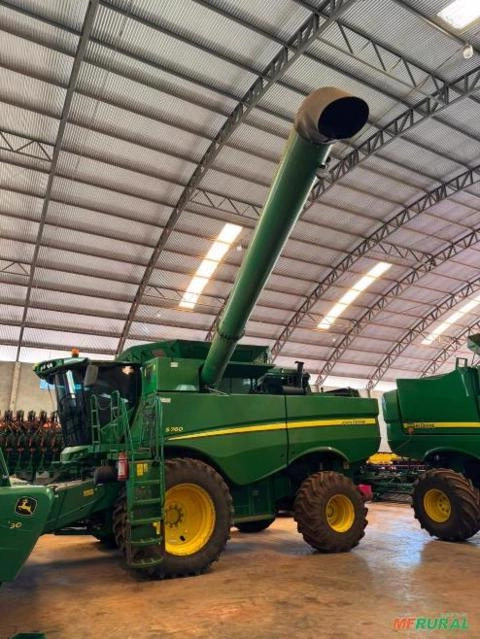 Vende-se Colheitadeira John Deere - Modelo: S760 - Ano 2019 Imagem Vende-se Colheitadeira John Deere - Modelo: S760 - Ano 2019