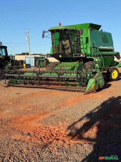 Vende-se Colheitadeira John Deere - Modelo: 1450 - Ano 2003 Imagem Vende-se Colheitadeira John Deere - Modelo: 1450 - Ano 2003