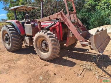 Vende-se Massey Ferguson 299 Advanced (4x4) 130cv - Ano 2007 Imagem Vende-se Massey Ferguson 299 Advanced (4x4) 130cv - Ano 2007