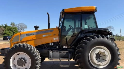 Vende-se Valtra BH145 4x4) 145cv - Ano 2012 Imagem Vende-se Valtra BH145 4x4) 145cv - Ano 2012