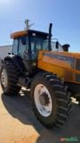 Vende-se Valtra BH145 4x4) 145cv - Ano 2012 Imagem Vende-se Valtra BH145 4x4) 145cv - Ano 2012