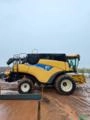 Colheitadeira New Holland CR 9060 Ano 2013 Imagem Colheitadeira New Holland CR 9060 Ano 2013