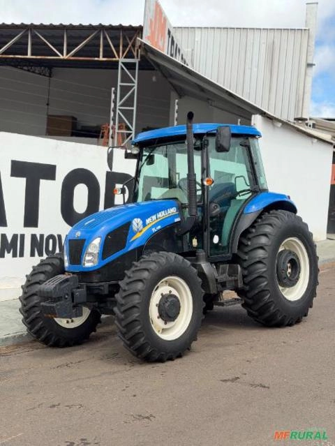 Trator New Holland TL85E (4x4) 85cv - Ano 2018 Imagem Trator New Holland TL85E (4x4) 85cv - Ano 2018