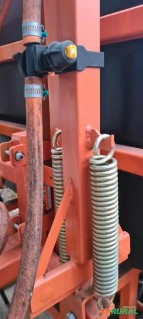 Imagem Pulverizador agrícola de 600 litros Imagem Pulverizador agrícola de 600 litros