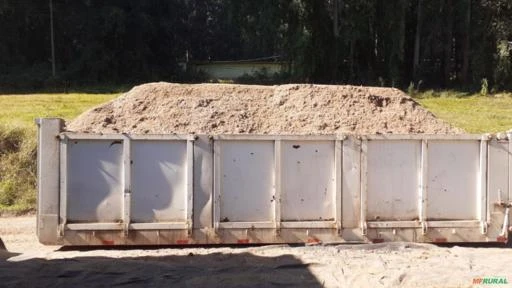 Fertilizante orgânico (cama de frango) Imagem Fertilizante orgânico (cama de frango)