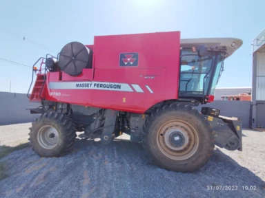 Colheitadeira Massey Ferguson 9790 semi nova