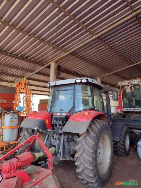 Trator Massey Ferguson 6713 4x4 ano 20