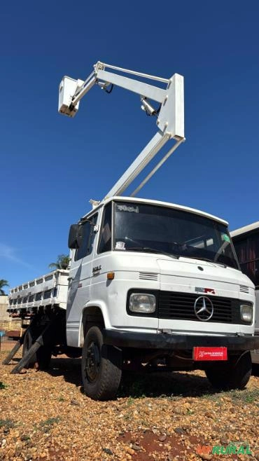 Caminhão Mercedes 608E Ano 1986 Imagem Caminhão Mercedes 608E Ano 1986
