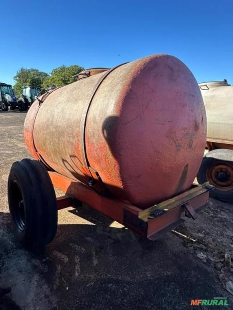 Atomizador Agrícola FMC Guliver 2000 NA Ano 2008 - Lote 123 Imagem Atomizador Agrícola FMC Guliver 2000 NA Ano 2008 - Lote 123