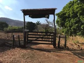 FAZENDA RETIRO  E  MINÉRIOS