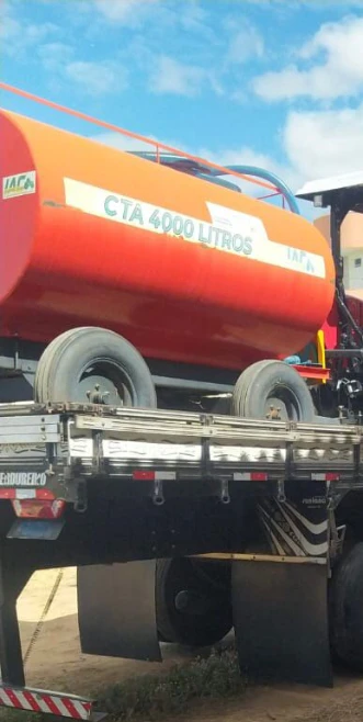 Tanque 4000 mil litros Novo. Imagem Tanque 4000 mil litros Novo.