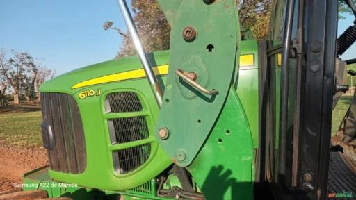 TRATOR JOHN DEERE 6110J