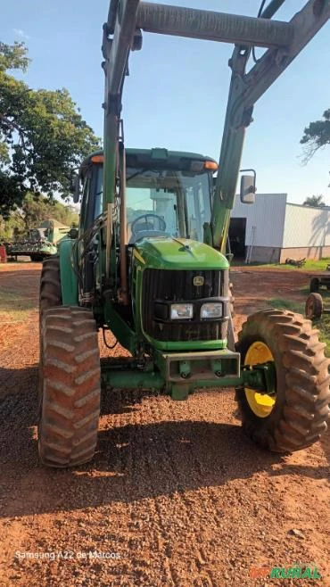 TRATOR JOHN DEERE 6110J