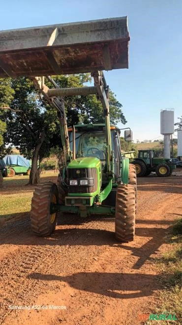 TRATOR JOHN DEERE 6110J