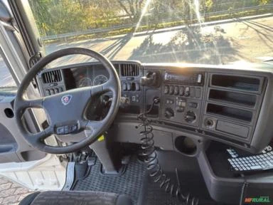 Caminhão Scania R 420 ano 06