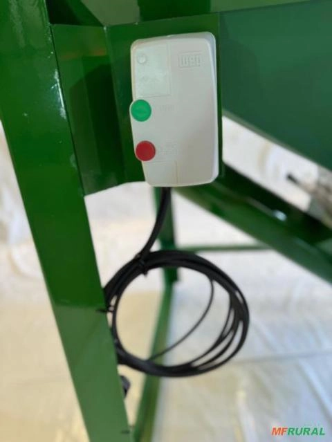 Imagem MISTURAMIX MISTURADOR DE FERTILIZANTES GRANULADOS Imagem MISTURAMIX MISTURADOR DE FERTILIZANTES GRANULADOS