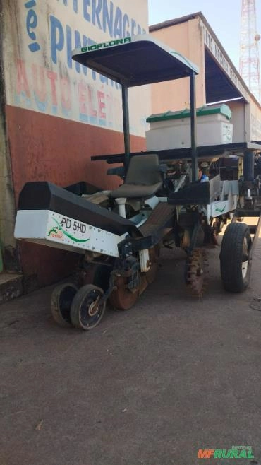 Imagem Plantadeira eucalipto Imagem Plantadeira eucalipto