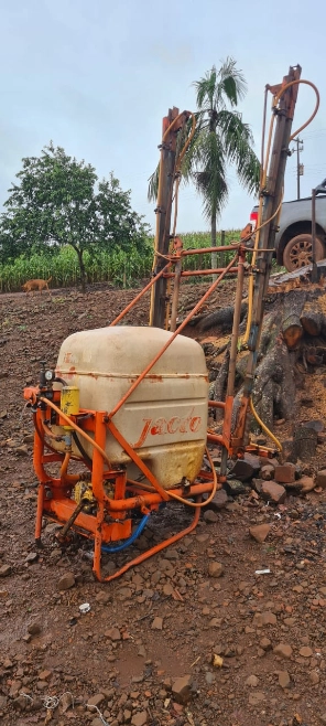 PULVERIZADOR JACTO 500L, TODO REVISADO Imagem PULVERIZADOR JACTO 500L, TODO REVISADO