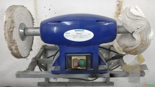 Politriz de Bancada 600W Imagem Politriz de Bancada 600W