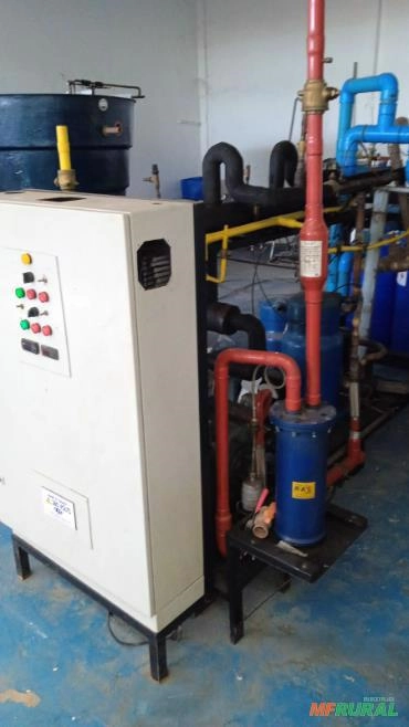 Imagem TORRE REFRIGERADA(CHILLER INDUSTRIAL) Imagem TORRE REFRIGERADA(CHILLER INDUSTRIAL)