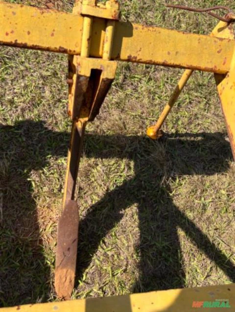 Imagem Subsolador Tatu 5 hastes Imagem Subsolador Tatu 5 hastes