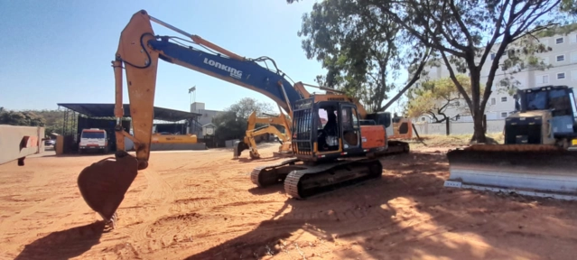 Escavadeira Hidráulica Lonking 21 toneladas Imagem Escavadeira Hidráulica Lonking 21 toneladas
