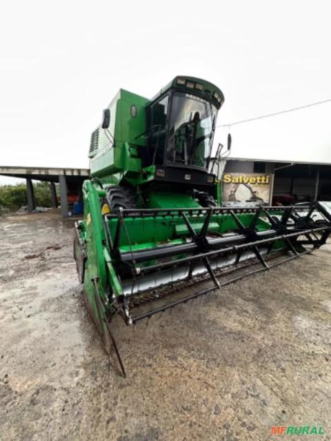 Imagem Colheitadeira John Deere 1175 Imagem Colheitadeira John Deere 1175