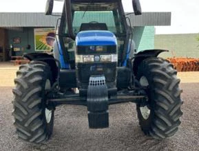 Trator NEW HOLLAND TM150 ano 2002